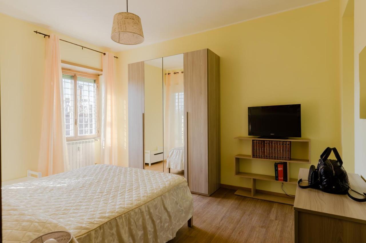 Le Rondini Apartment, 5 Persone, 2 Balconi, Policlinico Tor Vergata E Casilino Рим Экстерьер фото