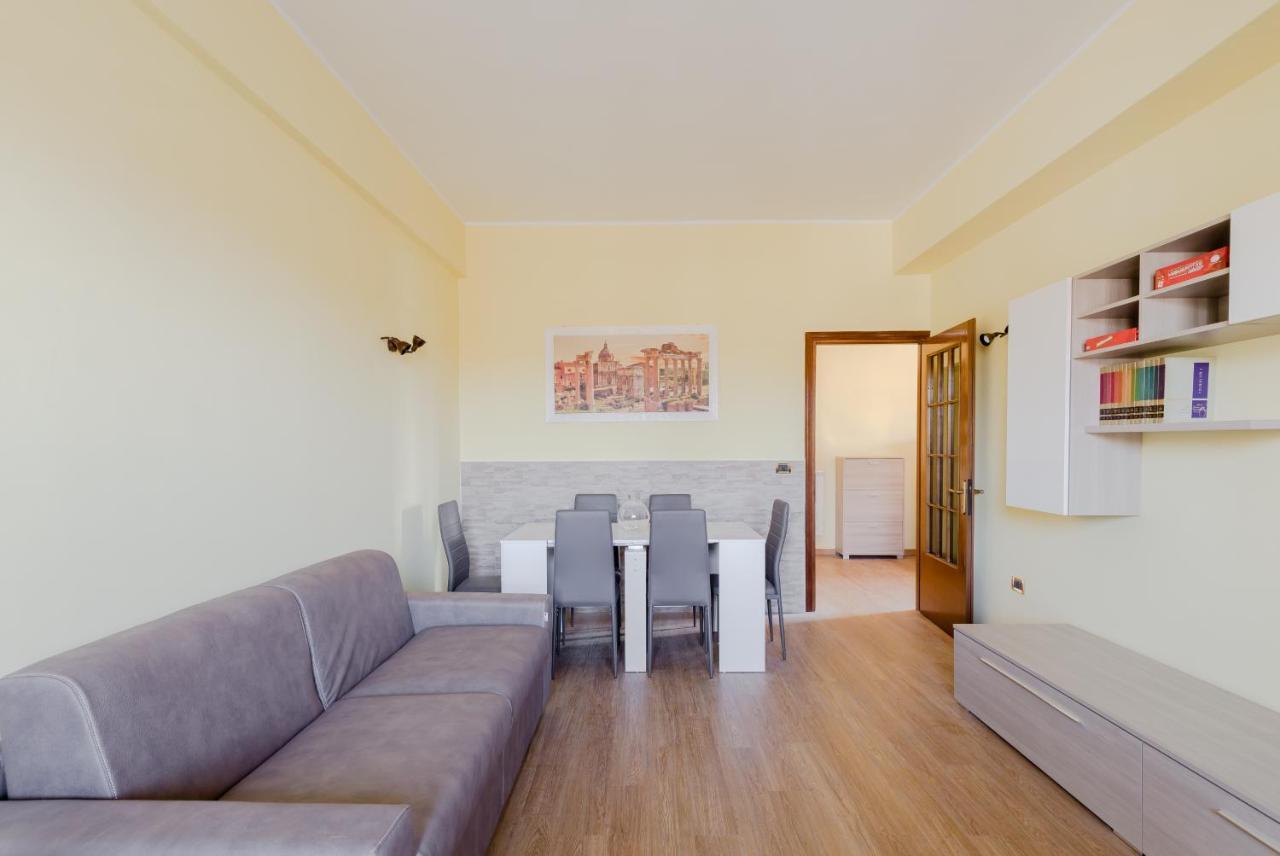 Le Rondini Apartment, 5 Persone, 2 Balconi, Policlinico Tor Vergata E Casilino Рим Экстерьер фото